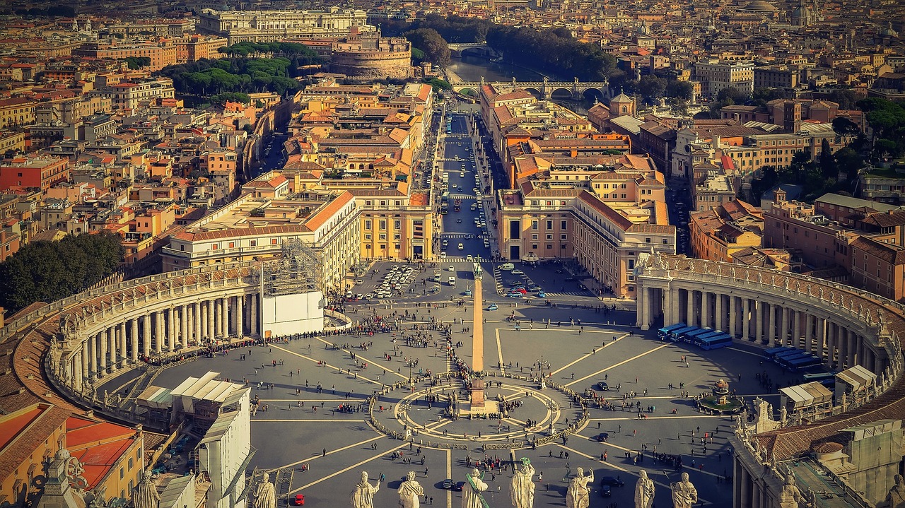 Vatican city the st peter square place to visit in rome italy